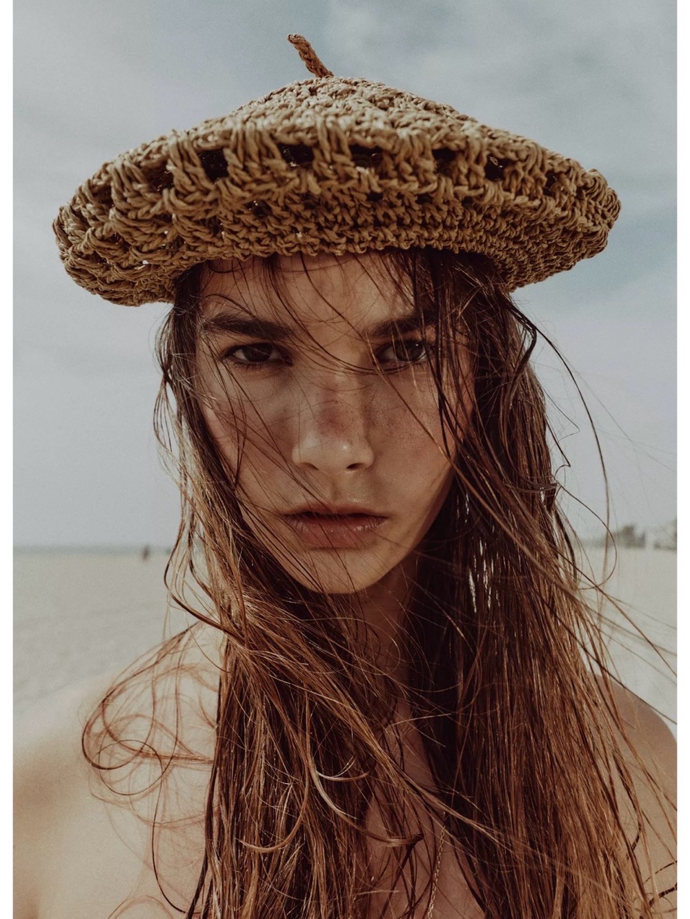 Zara Woven Straw Beret in Natural Brown